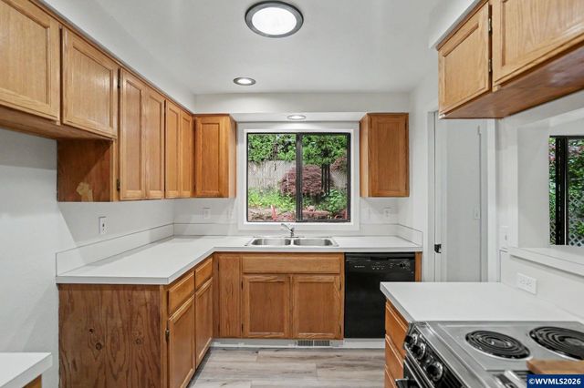 675 Fairview Av SE, Salem, OR 97302