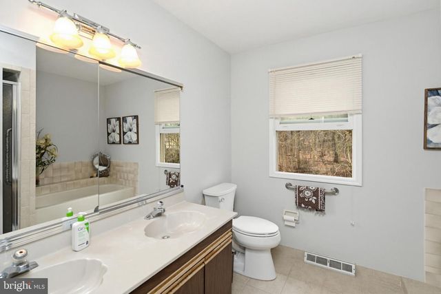 132 ROY LN, Huntingdon Valley, PA 19006