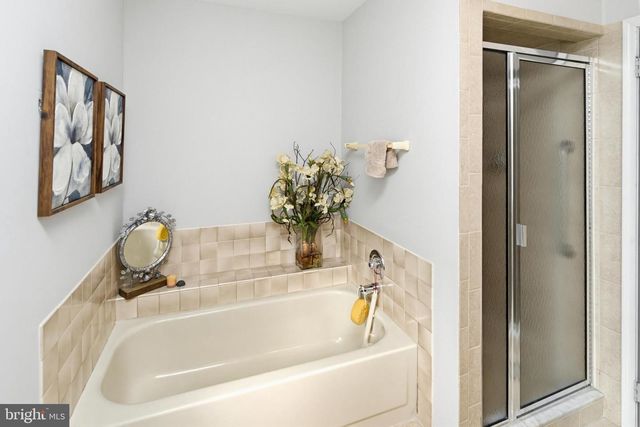 132 ROY LN, Huntingdon Valley, PA 19006