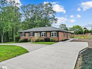 384 Grand Teton Drive, Greer, SC 29650