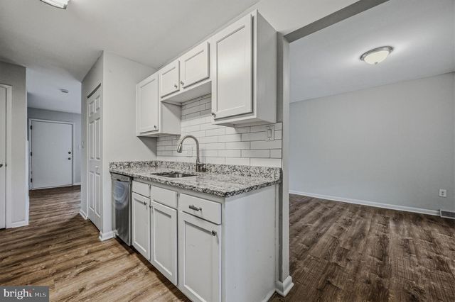 217 W EDGEWATER WAY, Newark, DE 19702