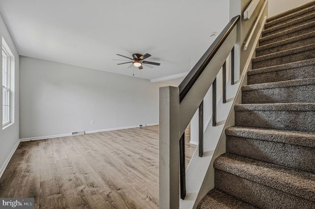 217 W EDGEWATER WAY, Newark, DE 19702