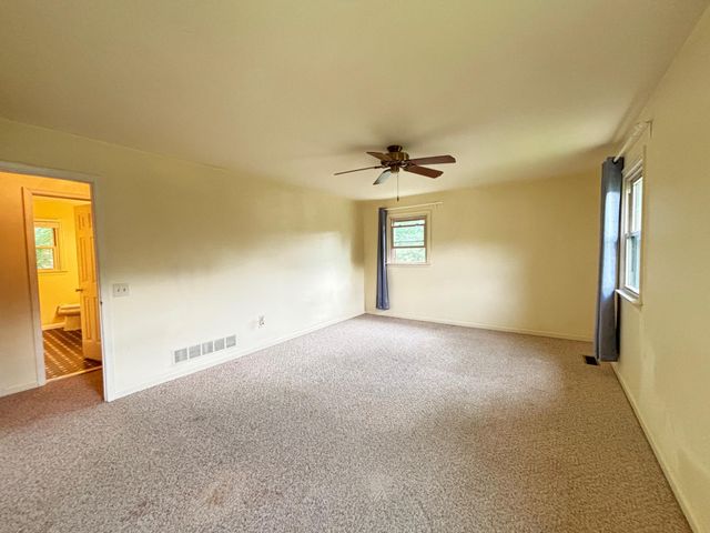 10 KATES, Paoli, PA 19301