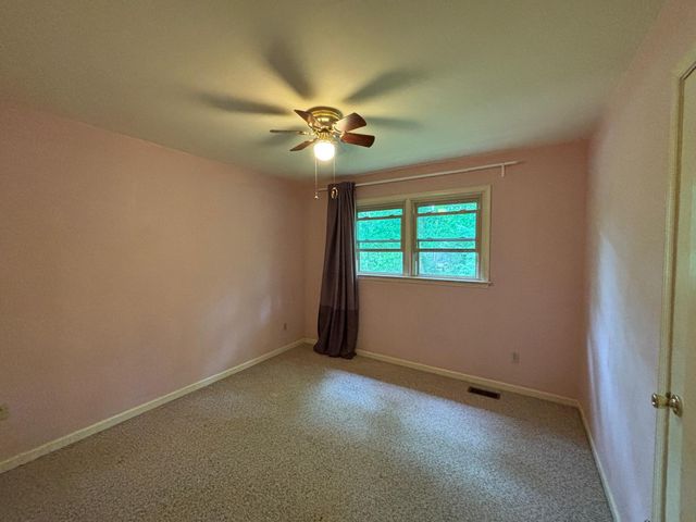 10 KATES, Paoli, PA 19301