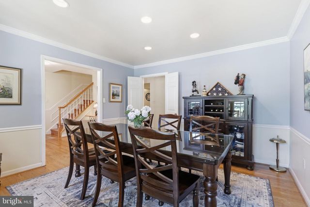 13607 WHITE BARN LN, Herndon, VA 20171