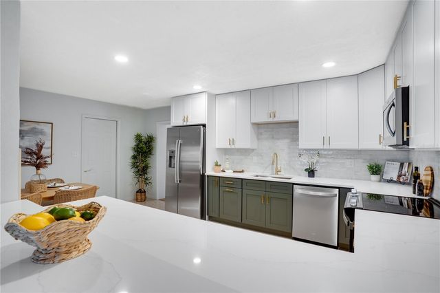 5135 101ST STREET N, St Petersburg, FL 33708
