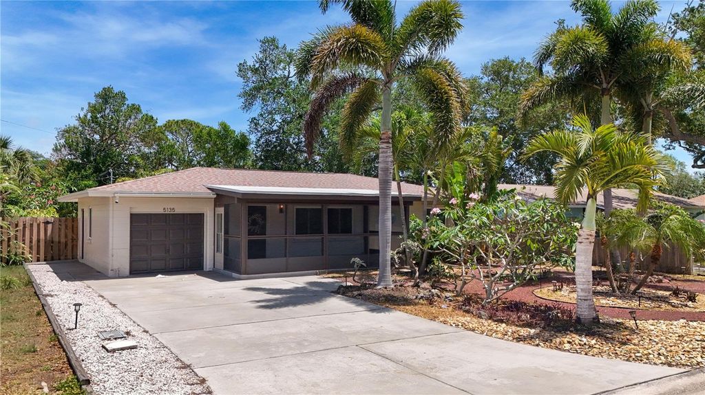 5135 101ST STREET N, St Petersburg, FL 33708
