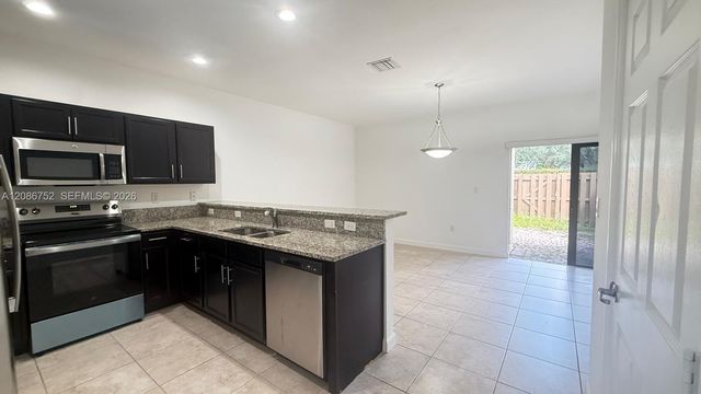 3217 SE 4th Street 3217, Homestead, FL 33033