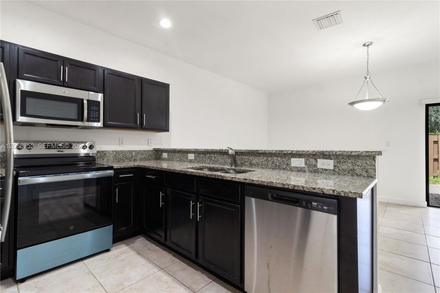 3217 SE 4th Street 3217, Homestead, FL 33033