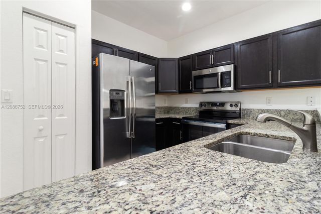 3217 SE 4th Street 3217, Homestead, FL 33033