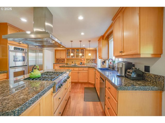 2418 Ne 148TH St, Vancouver, WA 98686