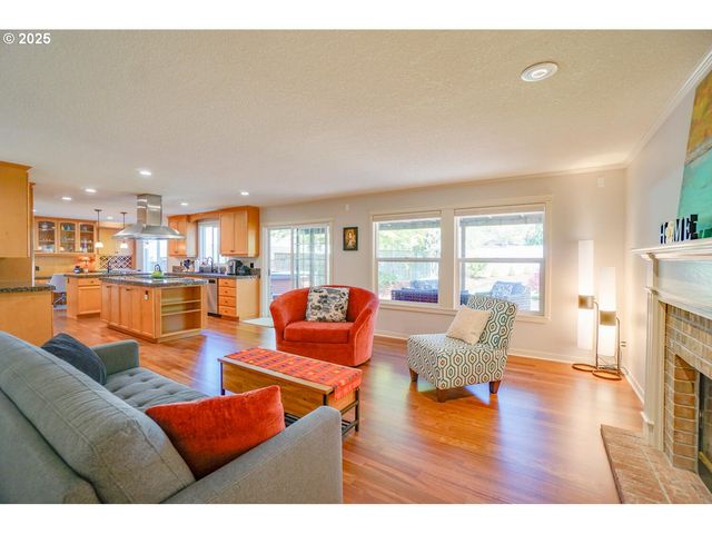2418 Ne 148TH St, Vancouver, WA 98686