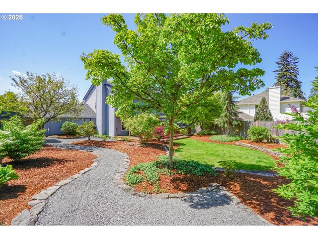 2418 Ne 148TH St, Vancouver, WA 98686
