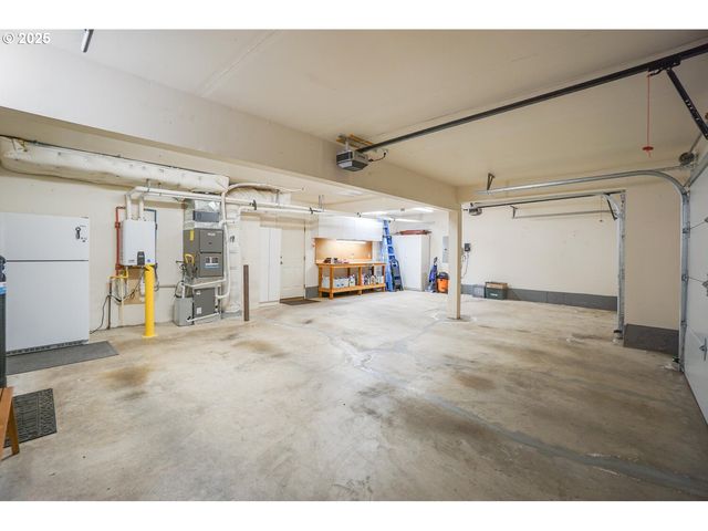 2418 Ne 148TH St, Vancouver, WA 98686