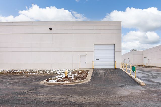 475 Quadrangle Drive F, Bolingbrook, IL 60440