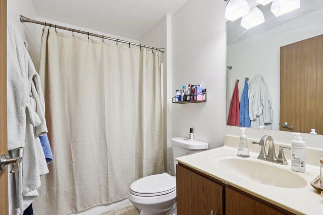 N80W12940 Fond Du Lac AVENUE #6, Menomonee Falls, WI 53051