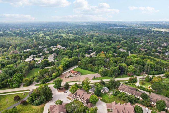 N80W12940 Fond Du Lac AVENUE #6, Menomonee Falls, WI 53051