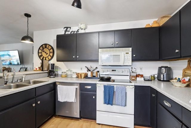 N80W12940 Fond Du Lac AVENUE #6, Menomonee Falls, WI 53051