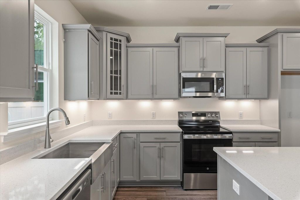Image 12 of property listing at 227 Palfrey Drive, Ridgeville, SC 29472