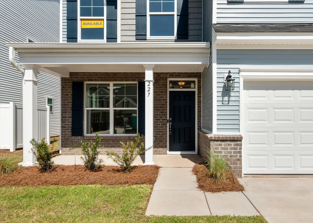 Image 3 of property listing at 227 Palfrey Drive, Ridgeville, SC 29472