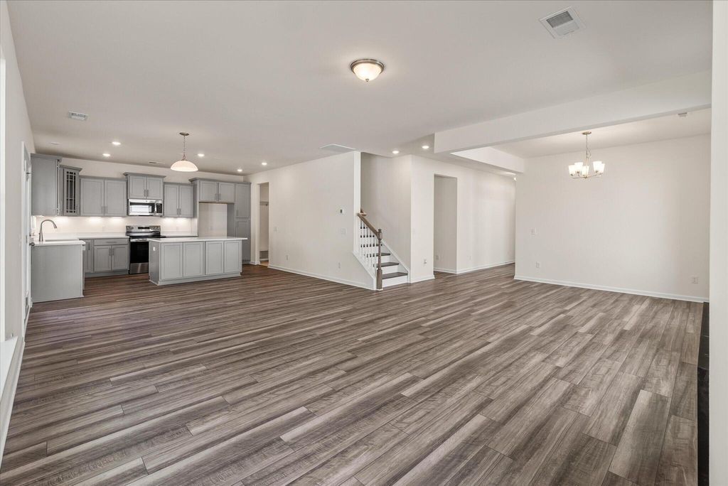 Image 9 of property listing at 227 Palfrey Drive, Ridgeville, SC 29472
