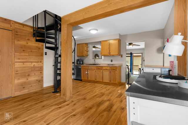 5849 W 90th Street, Oak Lawn, IL 60453