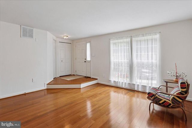 14438 LONG CHANNEL CIR, Germantown, MD 20874