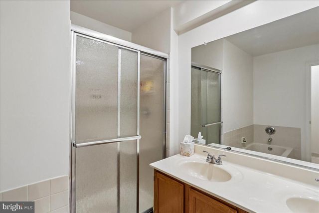 14438 LONG CHANNEL CIR, Germantown, MD 20874