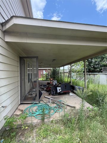 13214 Barrow Point Lane, Houston, TX 77014