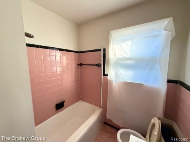 3110 Menominee Avenue, Flint, MI 48507