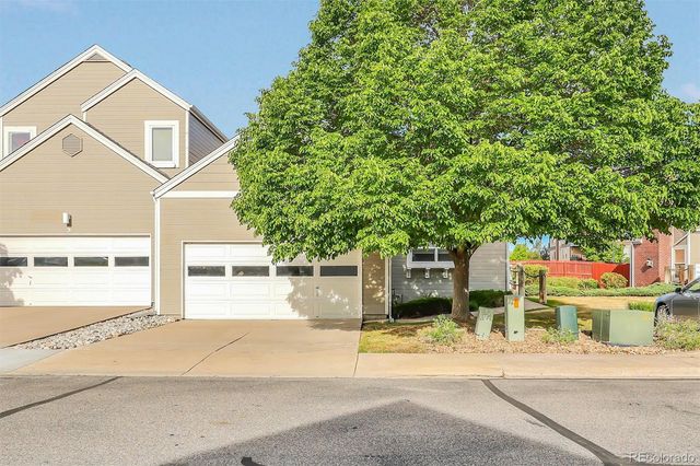 15555 E 40th Avenue 7, Denver, CO 80239