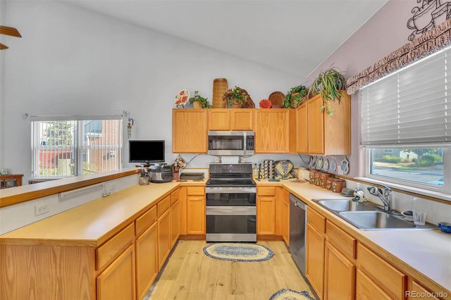 15555 E 40th Avenue 7, Denver, CO 80239