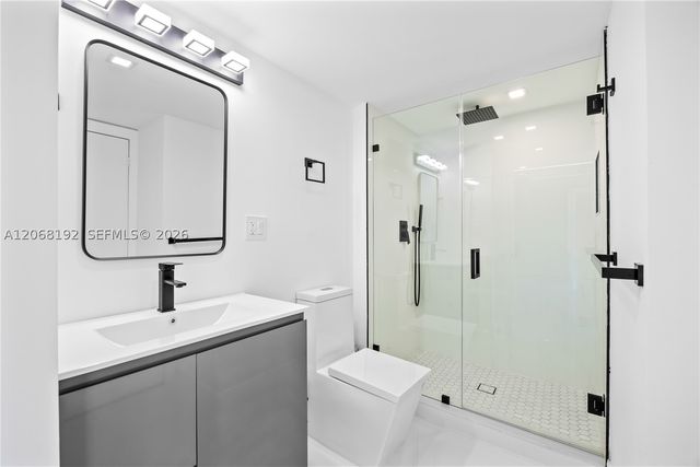 20379 W Country Club Dr 1938, Aventura, FL 33180