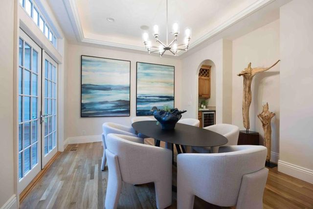 2134 Clayton Drive, Menlo Park, CA 94025