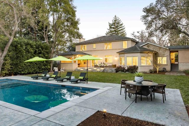 2134 Clayton Drive, Menlo Park, CA 94025