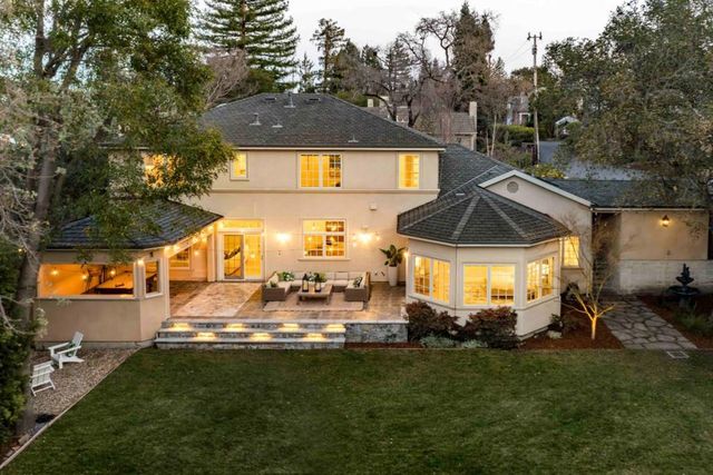 2134 Clayton Drive, Menlo Park, CA 94025