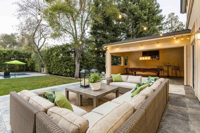 2134 Clayton Drive, Menlo Park, CA 94025