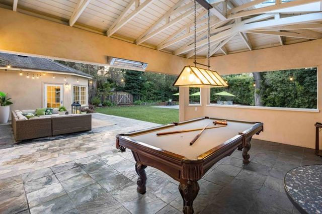 2134 Clayton Drive, Menlo Park, CA 94025