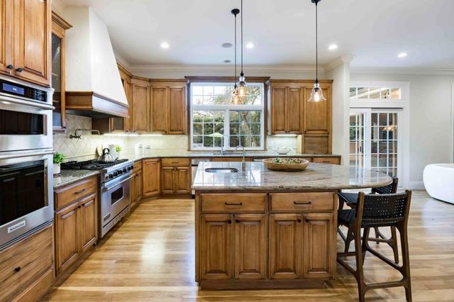 2134 Clayton Drive, Menlo Park, CA 94025