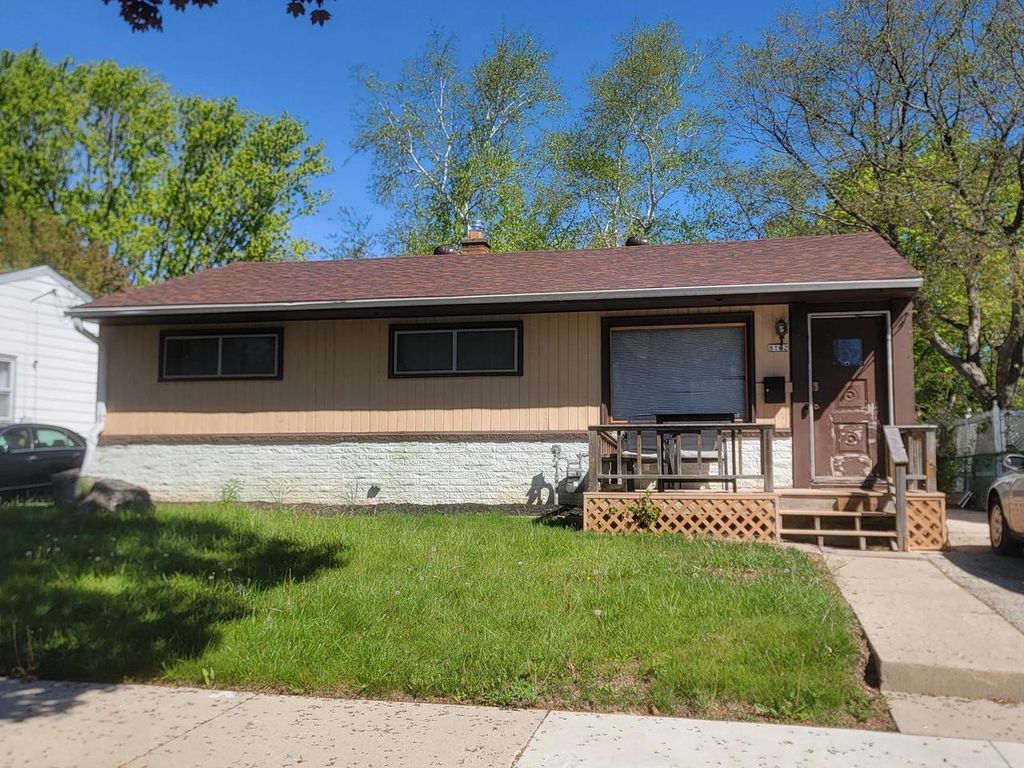 8162 Kathryn AVENUE, Milwaukee, WI 53218