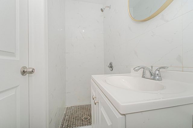 66 VAN REYPEN ST, Jc, Journal Square, NJ 07306