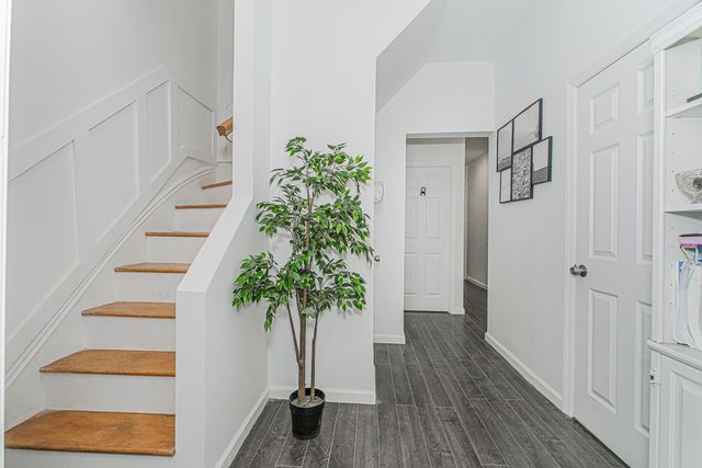 66 VAN REYPEN ST, Jc, Journal Square, NJ 07306