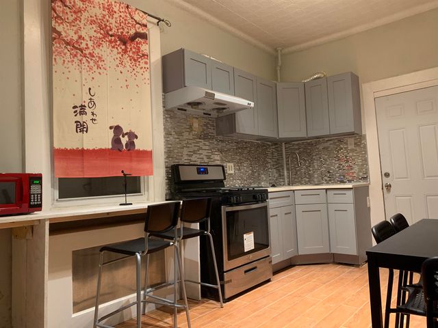 66 VAN REYPEN ST, Jc, Journal Square, NJ 07306
