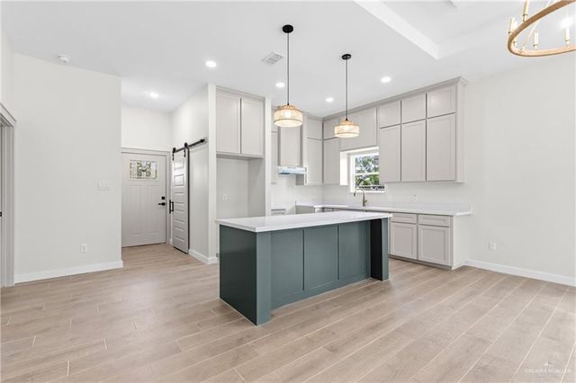 601 W Falcon Avenue, Pharr, TX 78577