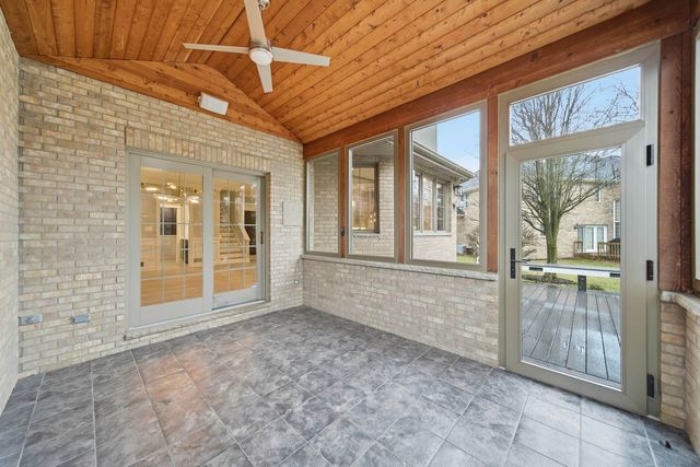 1614 Darien Club Drive, Darien, IL 60561