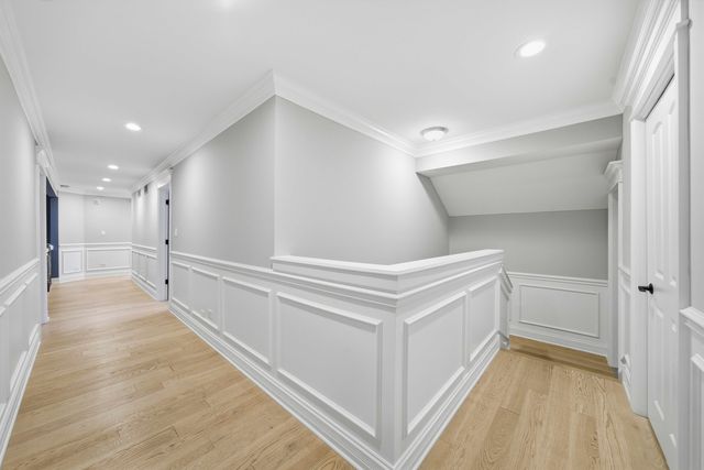 1614 Darien Club Drive, Darien, IL 60561