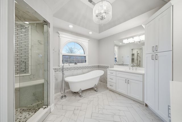 1614 Darien Club Drive, Darien, IL 60561