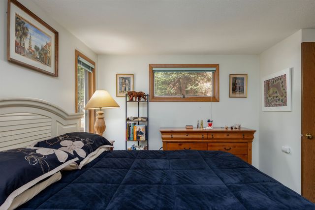 841 Cove Drive, Grantham, NH 03753