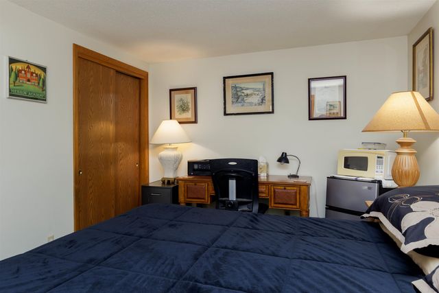 841 Cove Drive, Grantham, NH 03753
