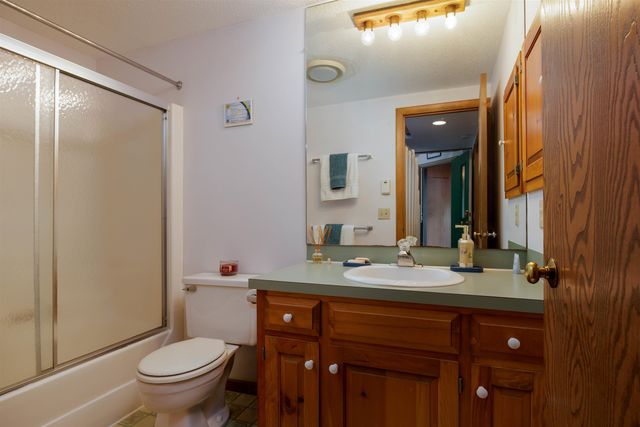 841 Cove Drive, Grantham, NH 03753